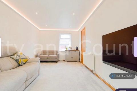 4 bedroom detached house to rent, Candidus Court, Peterborough, PE4