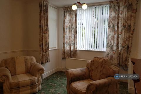 2 bedroom semi-detached house to rent, Norton Avenue, Stoke-On-Trent, ST6