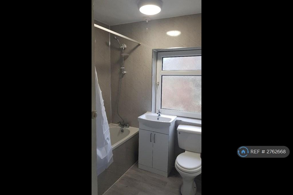 Main Bathroom