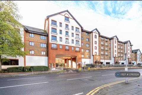 2 bedroom flat to rent, Regents Court, Kingston Upon Thames, KT2
