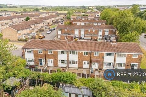 3 bedroom terraced house to rent, Hillcrest Avenue, Featherstone, Pontefract, WF7