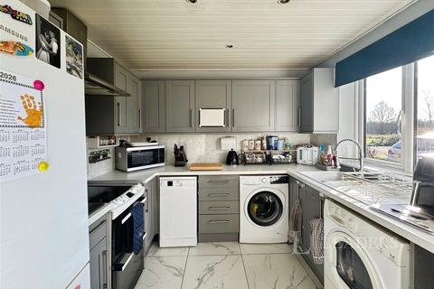 2 bedroom detached house for sale, Hethersett Close, Newmarket, Suffolk