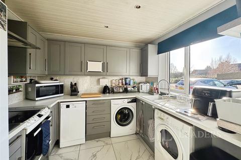 2 bedroom detached house for sale, Hethersett Close, Newmarket, Suffolk