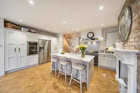 4 bedroom terraced house for sale, Cornwall Road, Harrow
