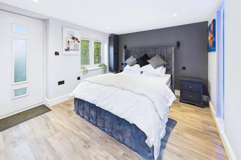 undefined, Stanley Avenue, Greenford, UB6