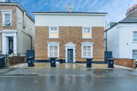 1 bedroom flat to rent, Flat 6, 22 Limes Road, London, SE13
