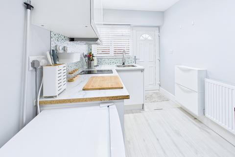 Studio to rent, Andrews Close, Harrow, HA1
