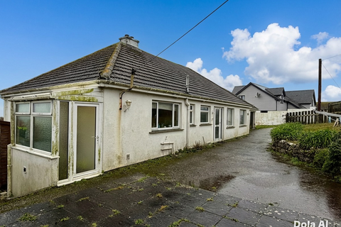5 bedroom bungalow to rent, Pelanyk, Housel Bay