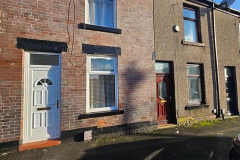 3 bedroom terraced house to rent, Torrington Street, Heywood
