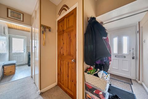 2 bedroom maisonette for sale, Taunton Way, Stanmore HA7