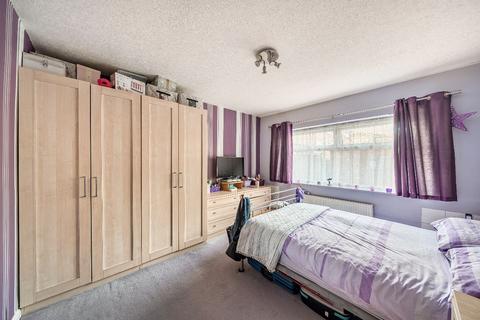 2 bedroom maisonette for sale, Taunton Way, Stanmore HA7