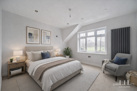 4 bedroom semi-detached house for sale, Slewins Lane, Hornchurch