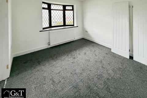 3 bedroom semi-detached house to rent, Bromley, Brierley Hill