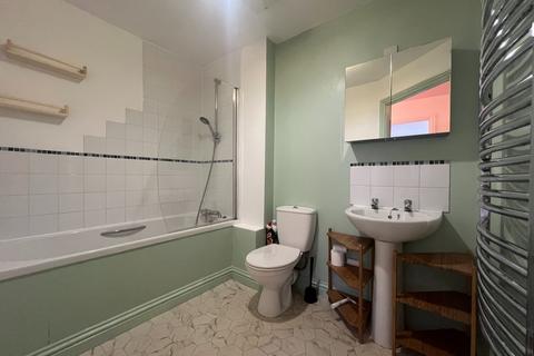 2 bedroom apartment to rent, St. George, Bristol BS5