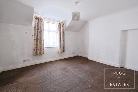 2 bedroom terraced house for sale, Princes Road, Torquay