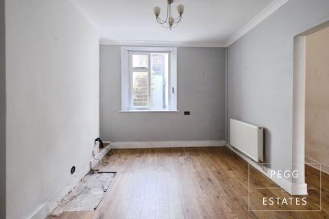 2 bedroom terraced house for sale, Princes Road, Torquay