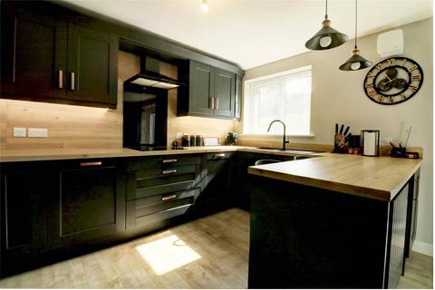 2 bedroom flat to rent, Woodhouse Lane, Swalwell, Newcastle upon Tyne, NE16