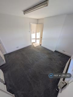 3 bedroom terraced house to rent, Hearns Road, Orpington, BR5