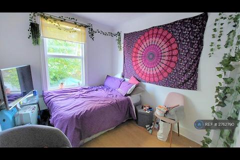 1 bedroom in a house share to rent, Whippingham Road, Brighton, BN2