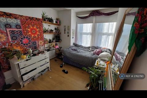 1 bedroom in a house share to rent, Whippingham Road, Brighton, BN2