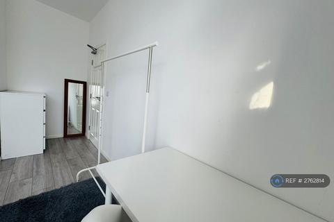 1 bedroom in a house share to rent, Fremantle Road, Belvedere, DA17