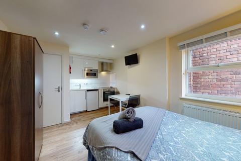 Studio to rent, Anson Road