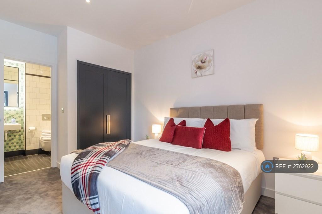 Ensuite Bedroom