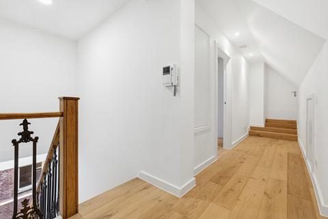 undefined, Buckingham Gate, London, SW1E