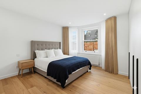 3 bedroom apartment to rent, Buckingham Gate, London, SW1E