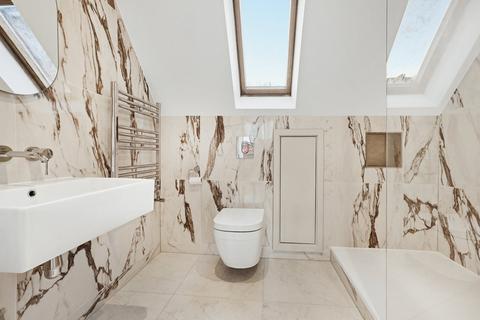 3 bedroom apartment to rent, Buckingham Gate, London, SW1E