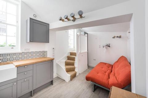 2 bedroom flat to rent, St Georges Drive, Pimlico, London, SW1V