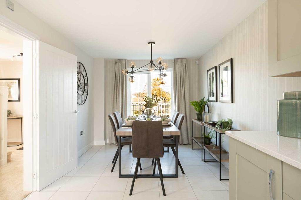Sociable open plan kitchen, diner