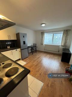 1 bedroom flat to rent, Yeoman Road, Northolt, UB5