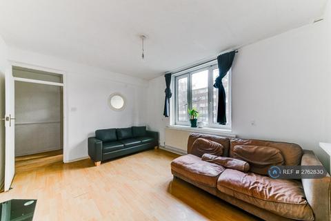 3 bedroom flat to rent, Warwick Grove, London, E5