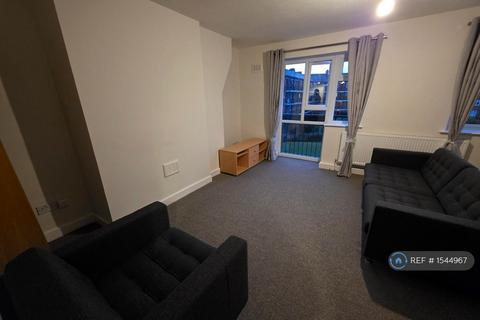 2 bedroom flat to rent, Redmires Court, Salford, M5