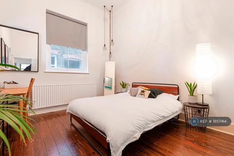 1 bedroom flat to rent, Kidbrooke Grove, London, SE3