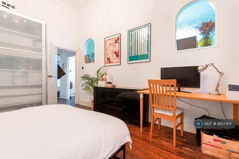 1 bedroom flat to rent, Kidbrooke Grove, London, SE3