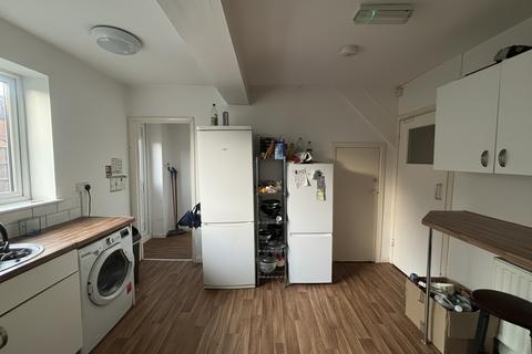 undefined, Rolleston Drive, Lenton NG7
