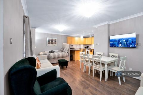 2 bedroom flat to rent, Raven Row, London, E1
