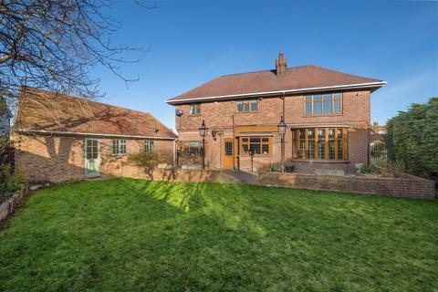4 bedroom detached house for sale, Thurston Park, Whitstable