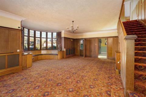 4 bedroom detached house for sale, Thurston Park, Whitstable