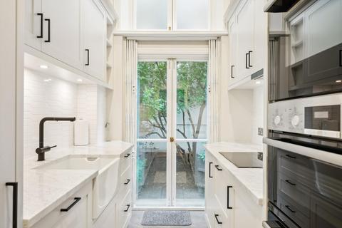 1 bedroom flat to rent, Boltons Place, London, SW5