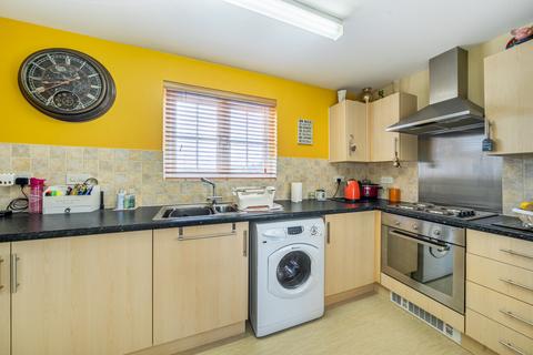 1 bedroom flat for sale, Baden Powell Close, Great Baddow, Chelmsford, CM2