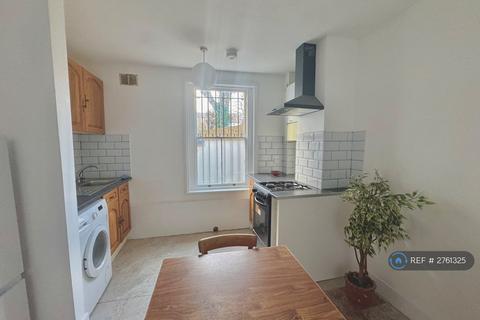 2 bedroom flat to rent, Stoke Newington, Stoke Newington. Stamford Hill, London, N16