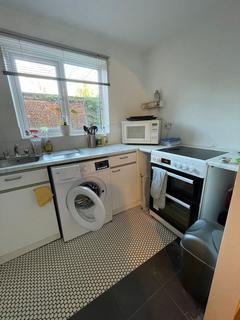 1 bedroom apartment to rent, Orchard Grove, London SE20