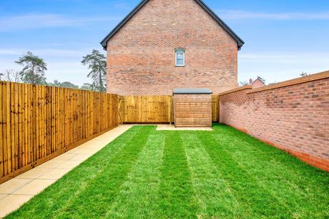 5 bedroom semi-detached house for sale, Bolley Avenue, Bordon GU35