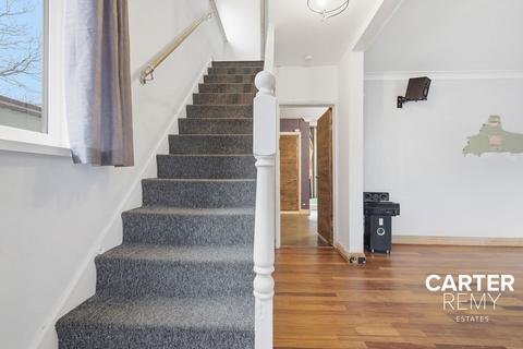 3 bedroom end of terrace house for sale, Callan Grove, South Ockendon, RM15