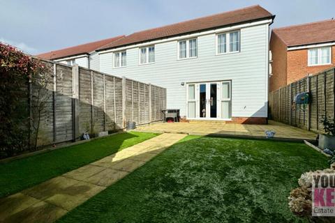 3 bedroom semi-detached house for sale, Castle View, Hythe, Kent CT21 4BF