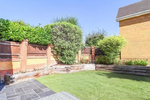 3 bedroom semi-detached house for sale, Silvester Way, Fleet GU52