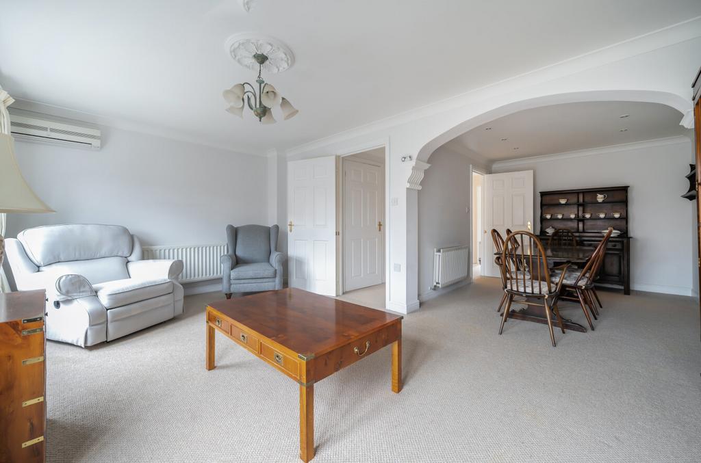 Living/Dining Rm